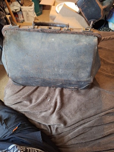 Vintage doctors bag gladstone - vintage,