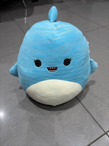 Squishmallows blue shark plush - blue,