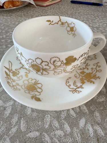 Wedgwood plato gold - gold, bone