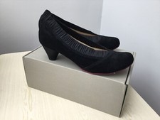 New with box women’s black suede court shoes EU40 by Terra Plana