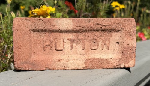 Vintage hutton kingston red - hutton, ny