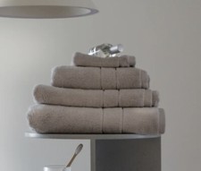 Luxury Silver 750GSM 100%