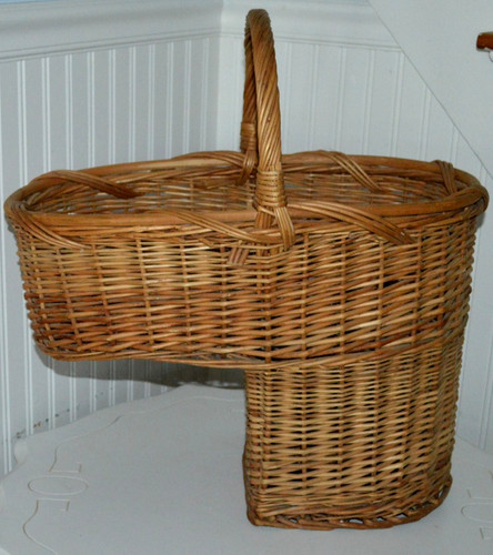 Vtg wicker ratan stair basket - vtg,