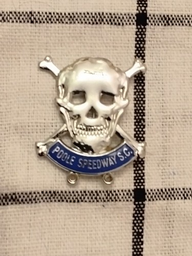 Poole pirates speedway badge - ,