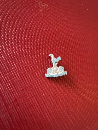 Tottenham hotspur pin badge - tottenham,