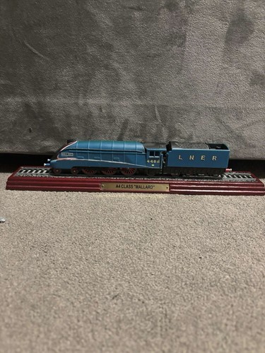 Class mallard 22cm model - a4, 'mallard'