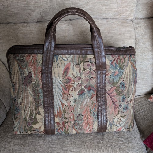 Vintage michael carpet - carpet, bag