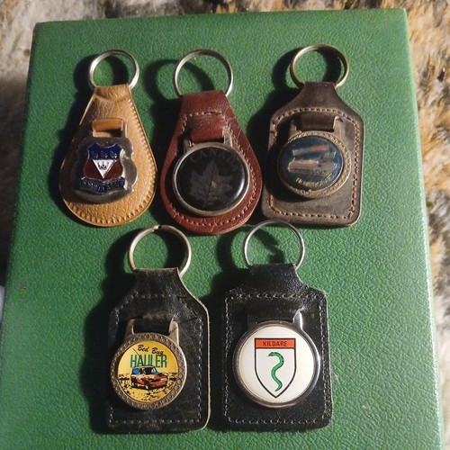 Vintag key ring various - x5,