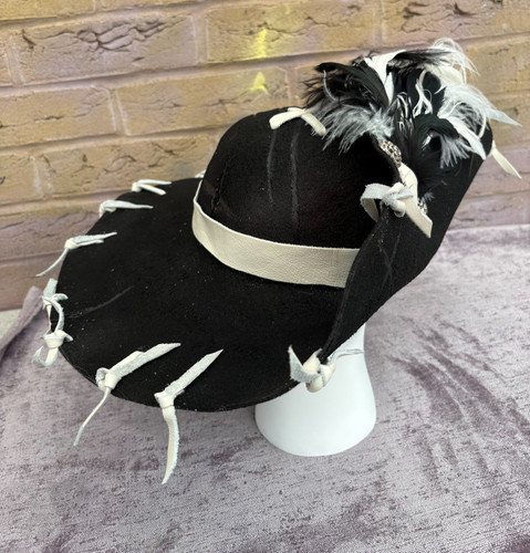 Black distressed pirate - distressed, hat