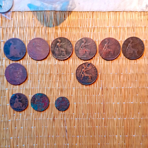 Job lot queen victoria - lot,