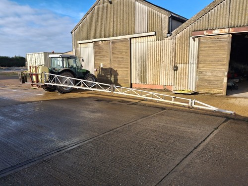 Crop sprayer rear mount - sprayer,