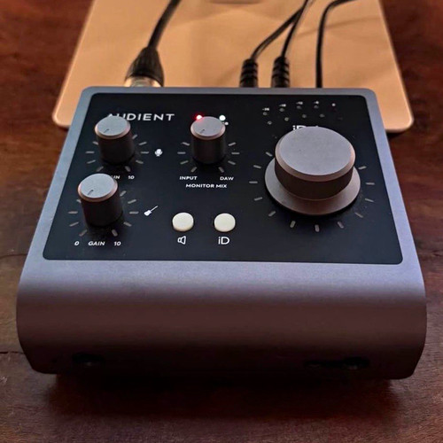 Audient id4 mk2 - id4,