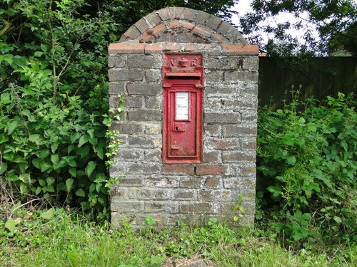 Photo 6x4 victorian post box - photo,