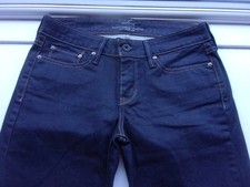 LEVIS NEW Slight Curve Classic