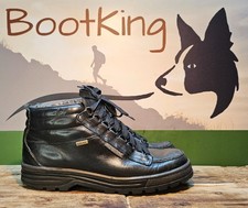 Mephisto Shoes, Police
