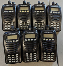 Kenwood TK-3170-E Radio UHF w/ Battery Antenna & Belt Clip Walkie Talkie