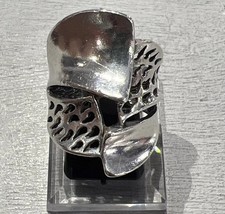 925 Sterling Silver Unique Armour Helmet Cut Out Chunky Ring Size O