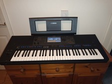 Fantastic Condition Yamaha PSR-SX700 Workstation 61 keys Keyboard