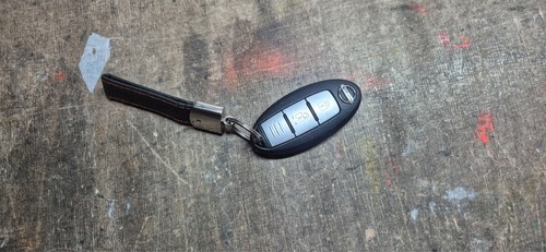 Genuine nissan button - button, remote