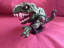 Extreme dinosaurs bone war - extreme,