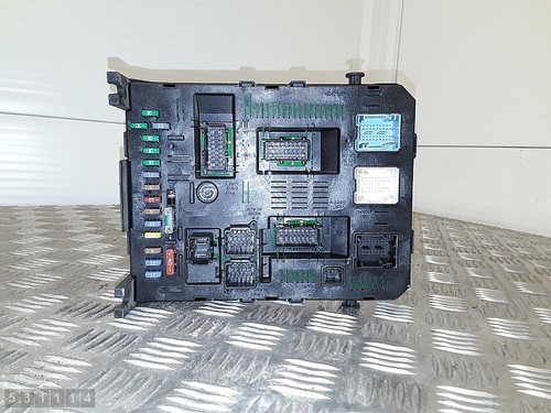 2004 peugeot 307 fuse box - 307,