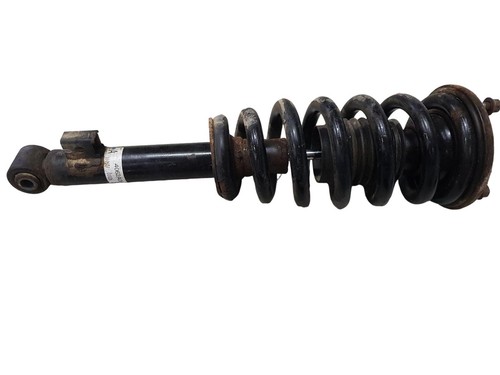 Mitsubishi l200 strut shock - mitsubishi,