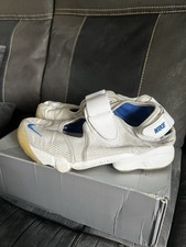 nike air rift size 9