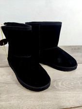 Miss E-vie Peacocks Black Faux