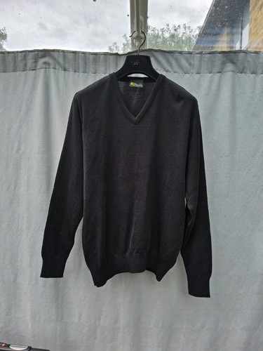 Balmoral black neck wool - v,