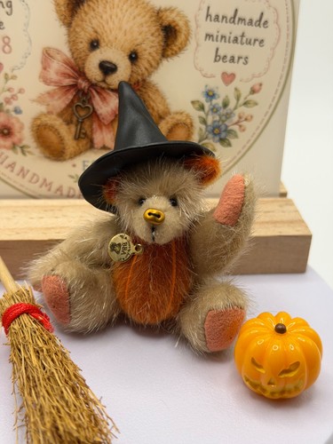 Bears ann halloween - bears,