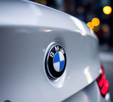 1x BMW 74mm Boot Lid ROUND