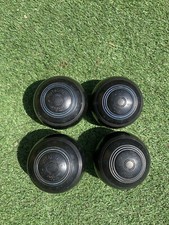 4x Vitalite Lawn Black Bowls Size 5-, Great Condition, Stamped 97