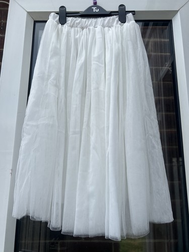 Woman ivory lacey silkie - woman’s,