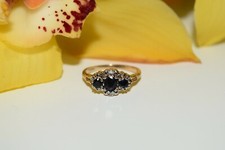 9ct Yellow Gold sapphire