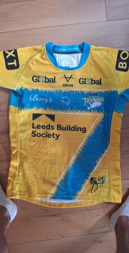 Match worn leeds rhinos - leeds, mnd