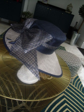 beautiful modern oval shape