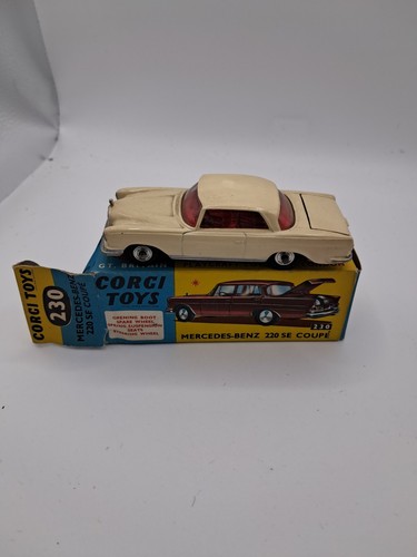 Corgi 230 mercedes - 230,
