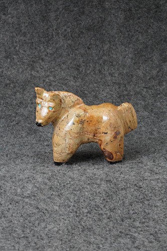 Horse zuni fetish carving - zuni,