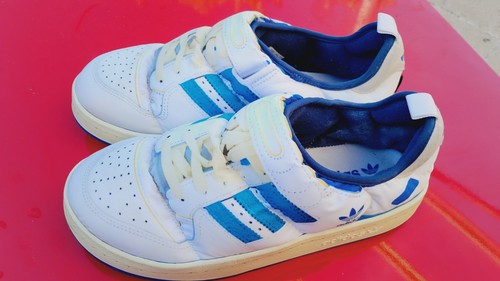 Mens size adidas slippers - 10,