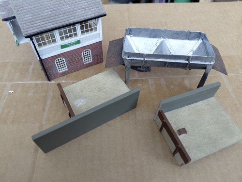 Hornby skaledale signal box - ,