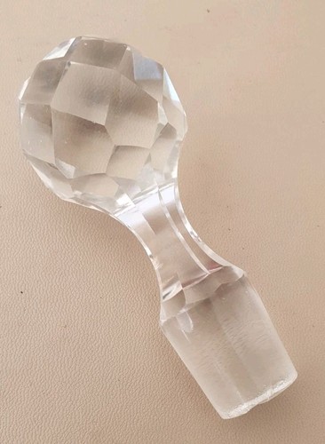 Diamond cut glass stopper - cut,