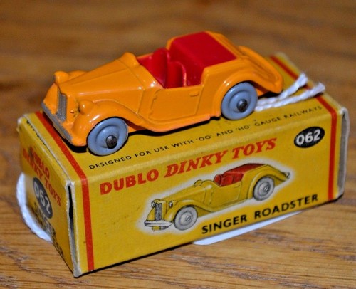 Dublo dinky toys 062 singer - toys,