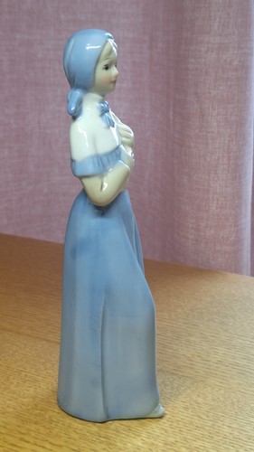 Vintage porcelain figurine 21 - figurine,,