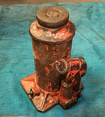 Hydraulic bottle jack for car - hydraulic,