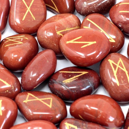 Runes stone set pouch red - runes,