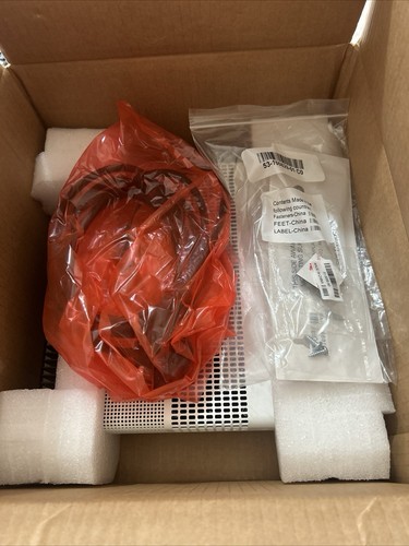 Brand new cisco catalyst - new*cisco,