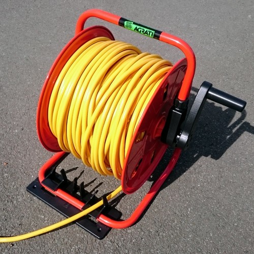 Water fed pole metal - water, hose