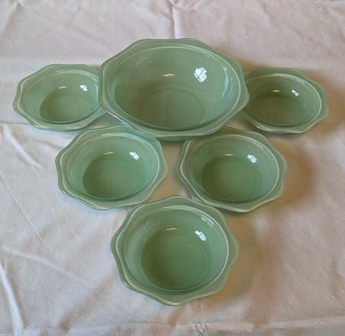 Vintage pyrex sprayware green - vintage,
