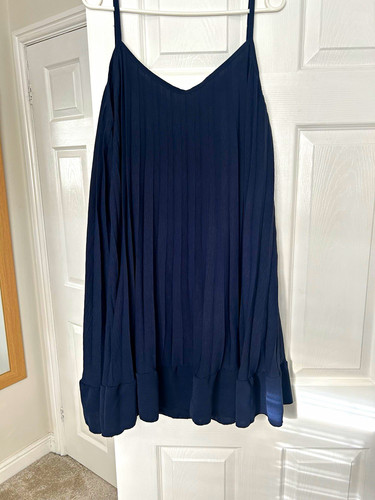 Women navy pleated neck - women’s,