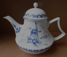 Compton & Woodhouse Teapots of